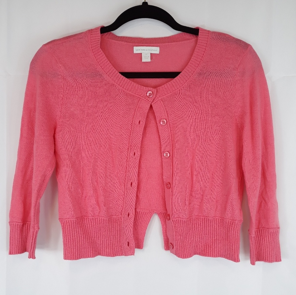 New York & Company Cropped Cardigan Pink